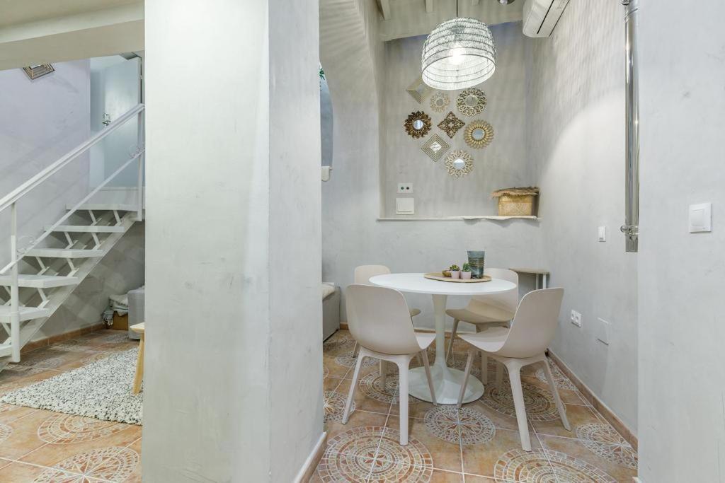 Apartment Molinillo 2 Bedrooms In Center