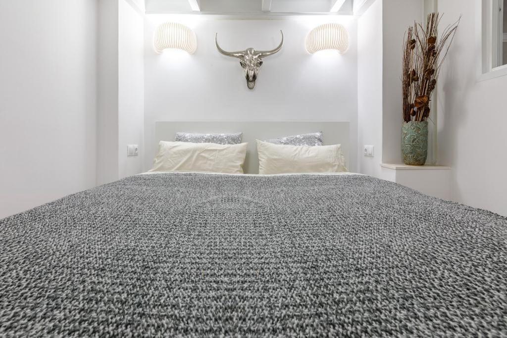 Apartment Molinillo 2 Bedrooms In Center *